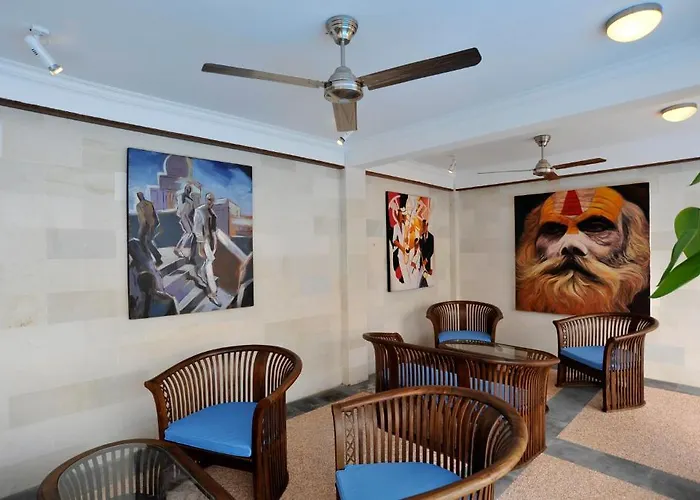 Aquarius Hotel 3*